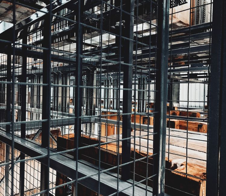 private cage colocation